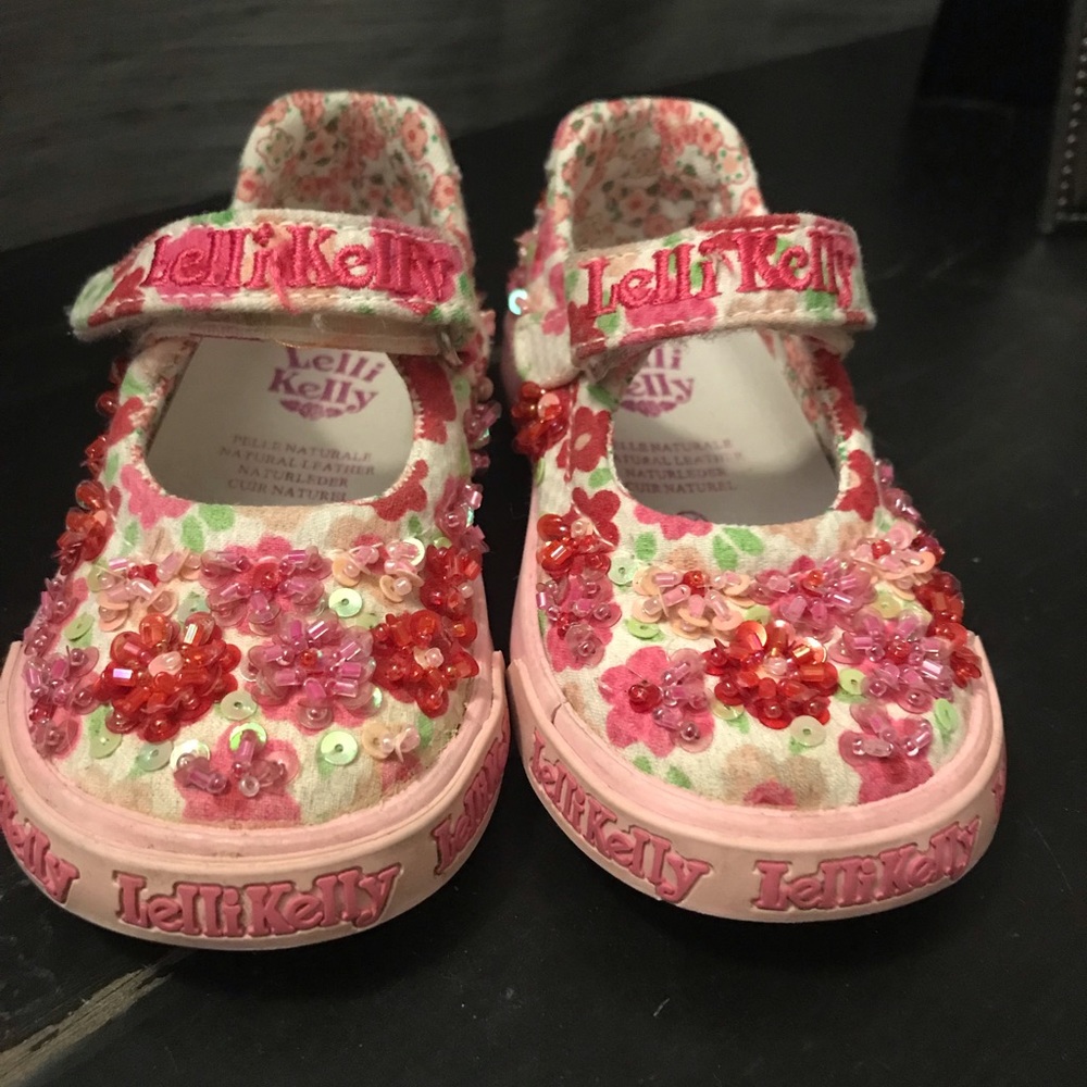 EUC Lelli Kelly toddler shoes size 21